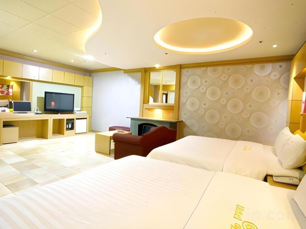 Hotel Head-One Uijeongbu Extérieur photo