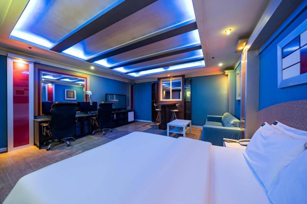 Hotel Head-One Uijeongbu Extérieur photo