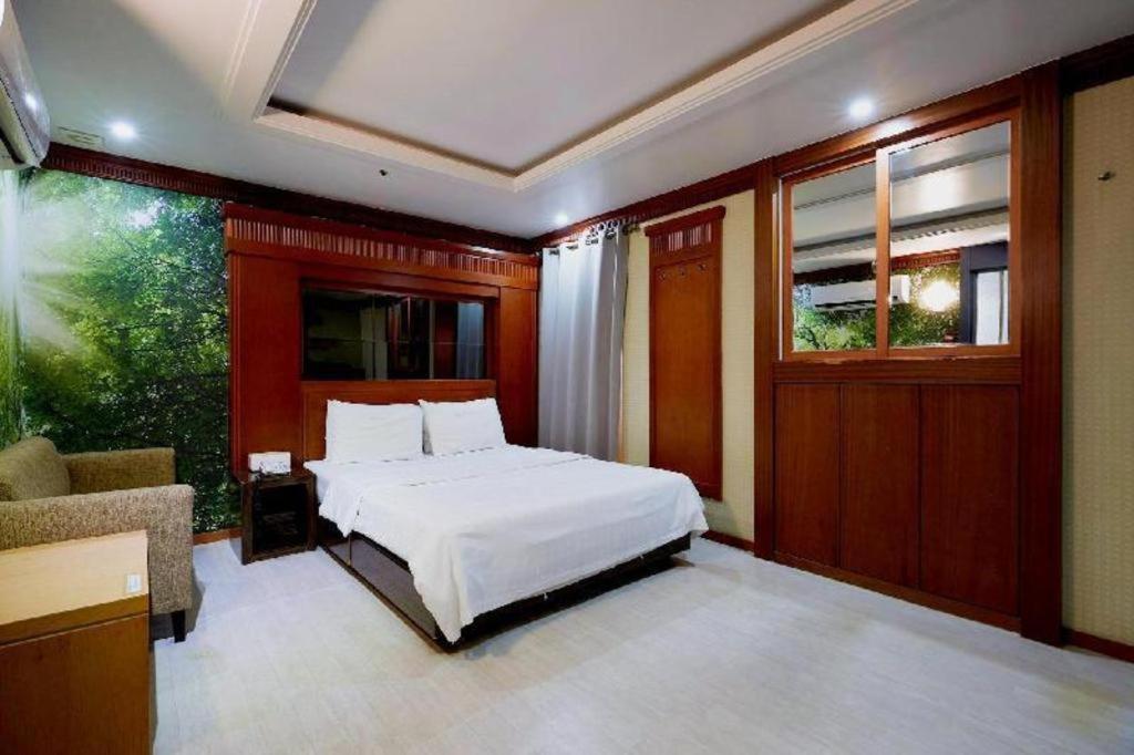 Hotel Head-One Uijeongbu Extérieur photo