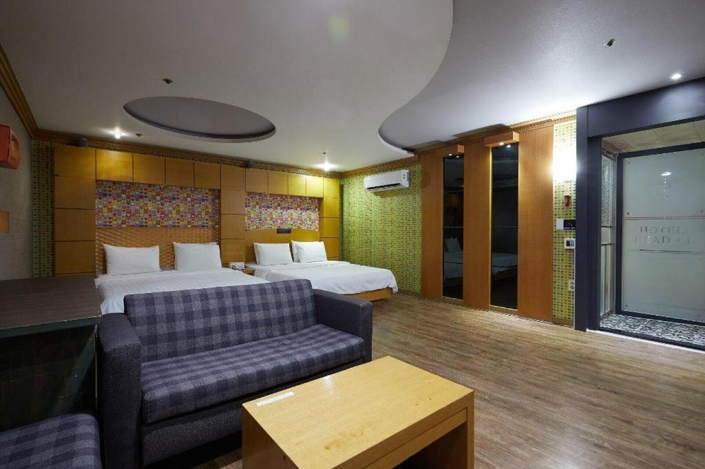 Hotel Head-One Uijeongbu Extérieur photo