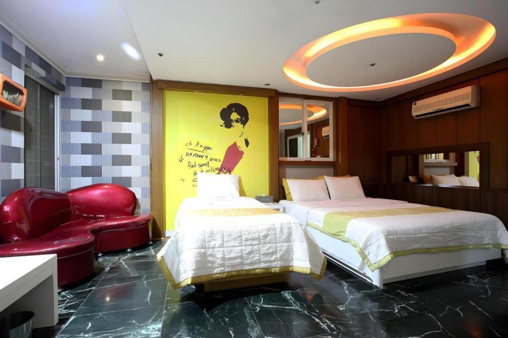 Hotel Head-One Uijeongbu Extérieur photo